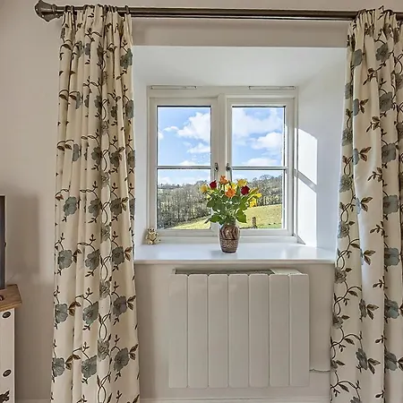 Stunning Barn Conversion With Hot Tub And Alpacas - Ty Cerrig Barn Corwen Exterior photo