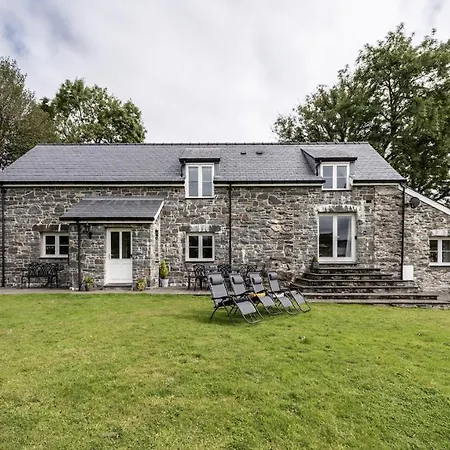 Stunning Barn Conversion With Hot Tub And Alpacas - Ty Cerrig Barn Corwen Exterior photo