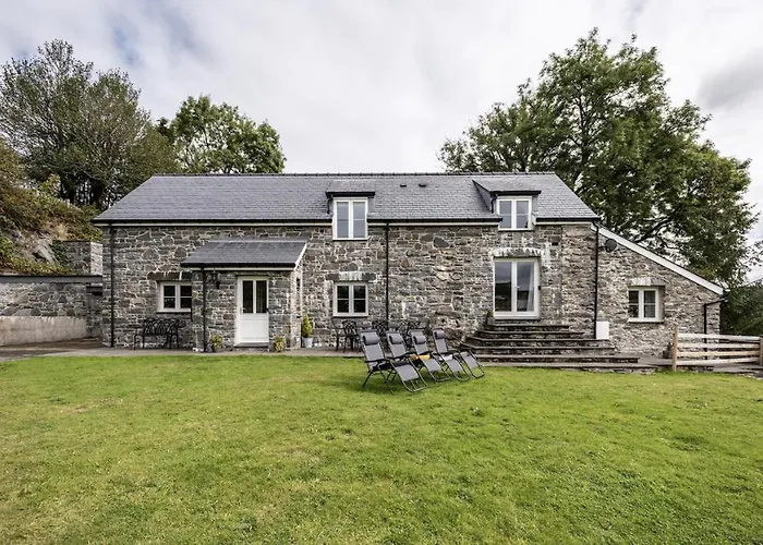 Stunning Barn Conversion With Hot Tub And Alpacas - Ty Cerrig Barn