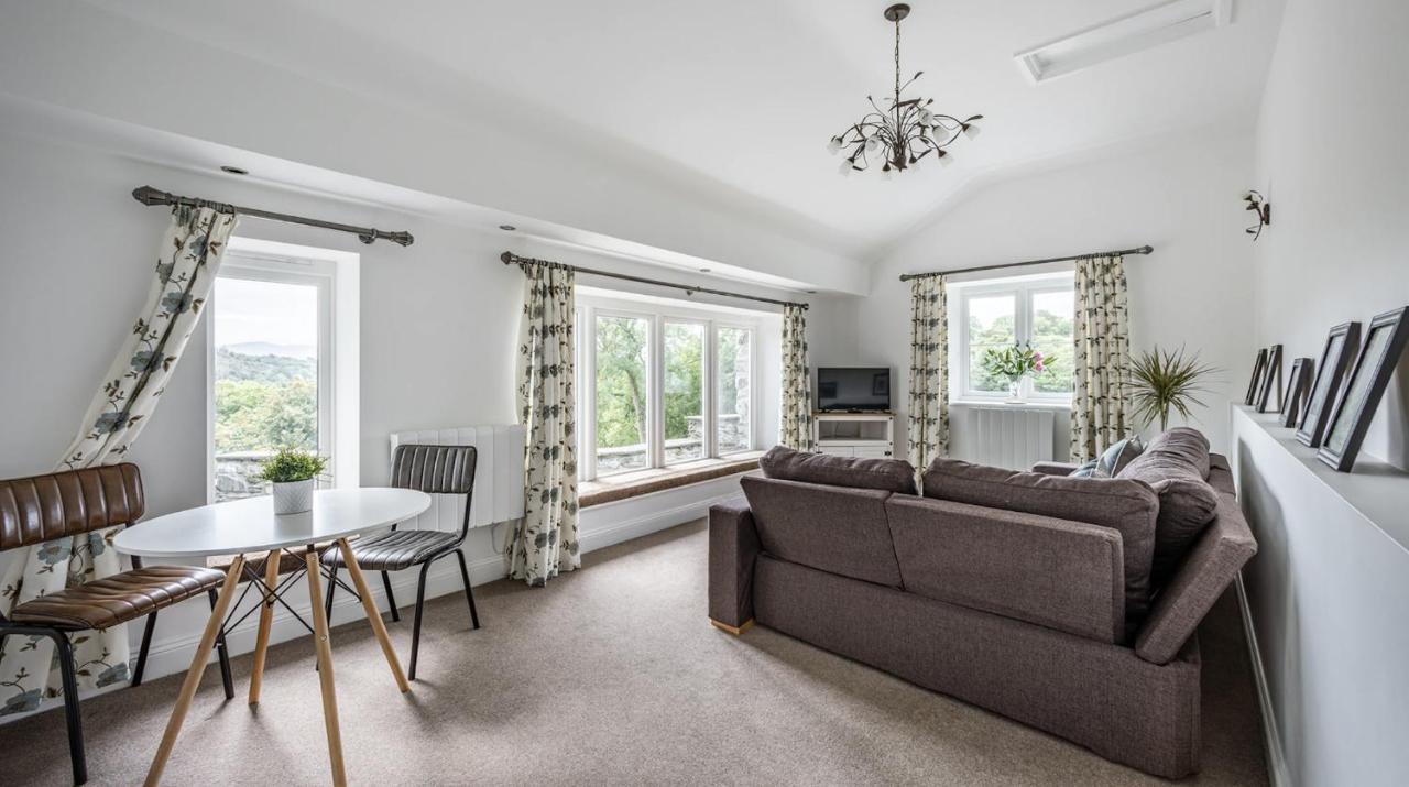 Stunning Barn Conversion With Hot Tub And Alpacas - Ty Cerrig Barn Holiday home