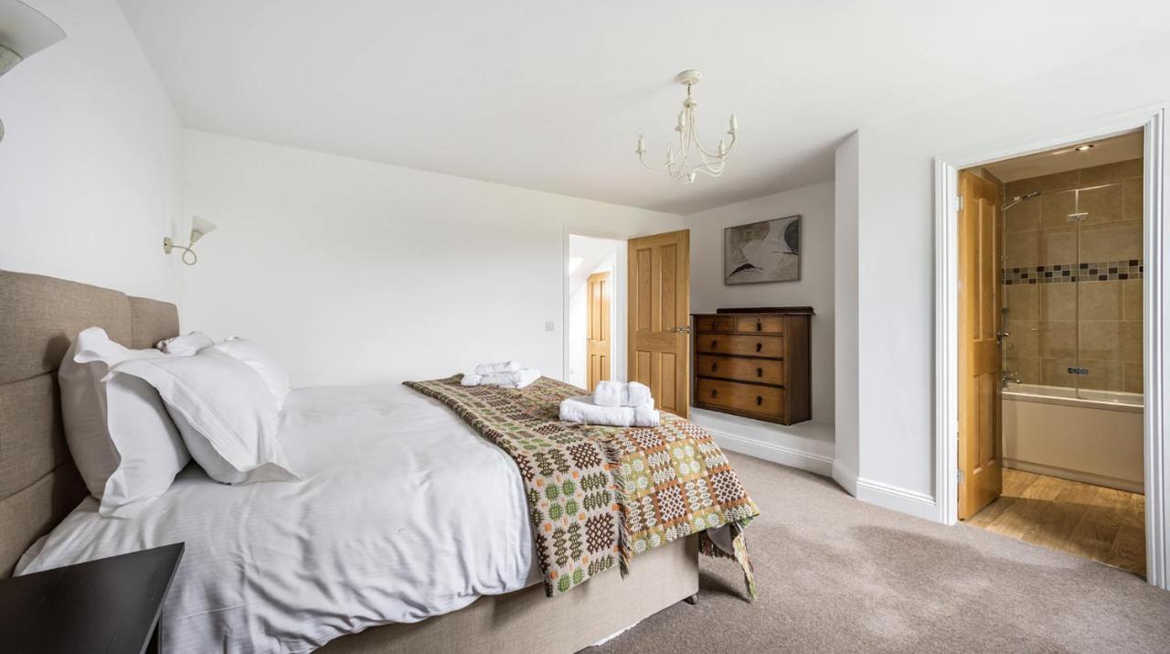 Holiday home Stunning Barn Conversion With Hot Tub And Alpacas - Ty Cerrig Barn Corwen