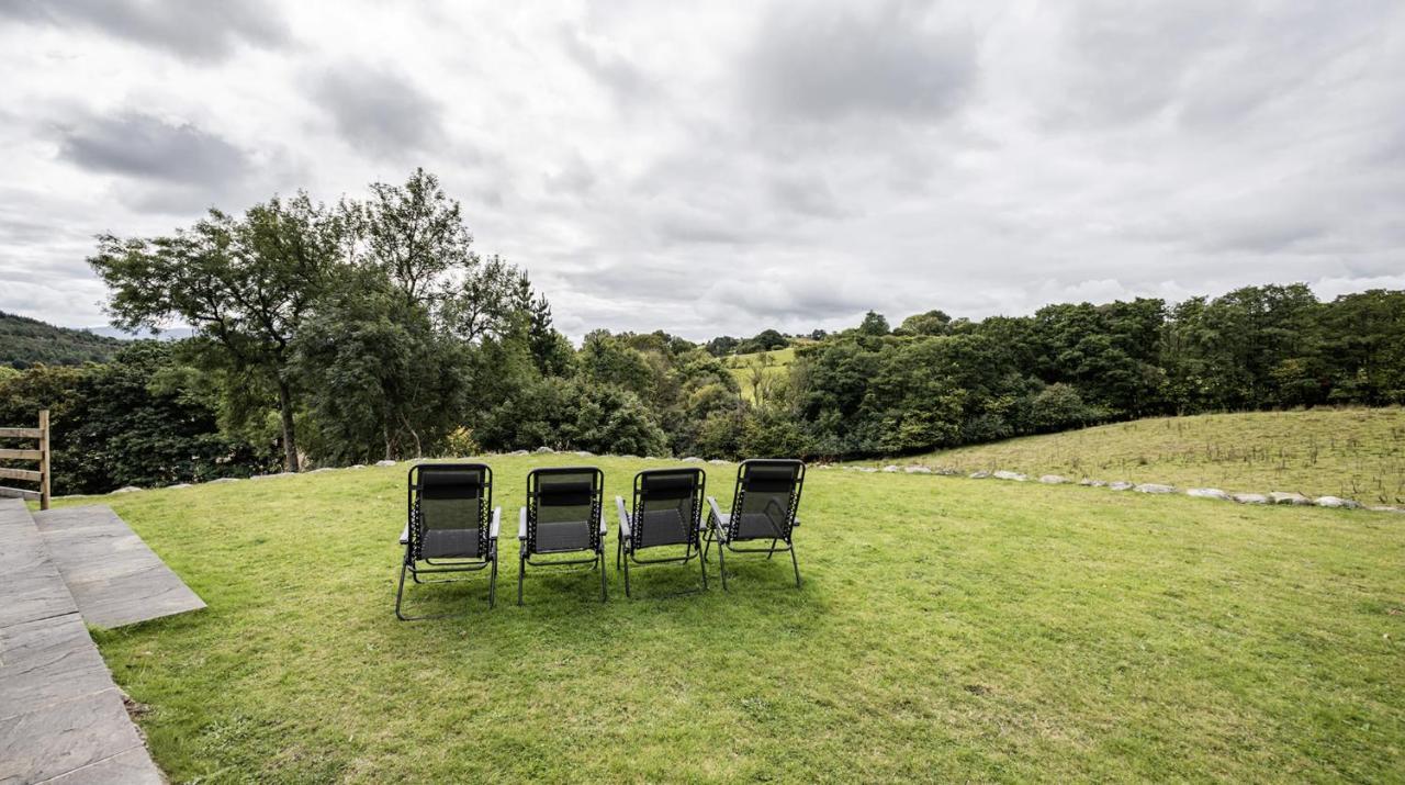 Stunning Barn Conversion With Hot Tub And Alpacas - Ty Cerrig Barn Corwen